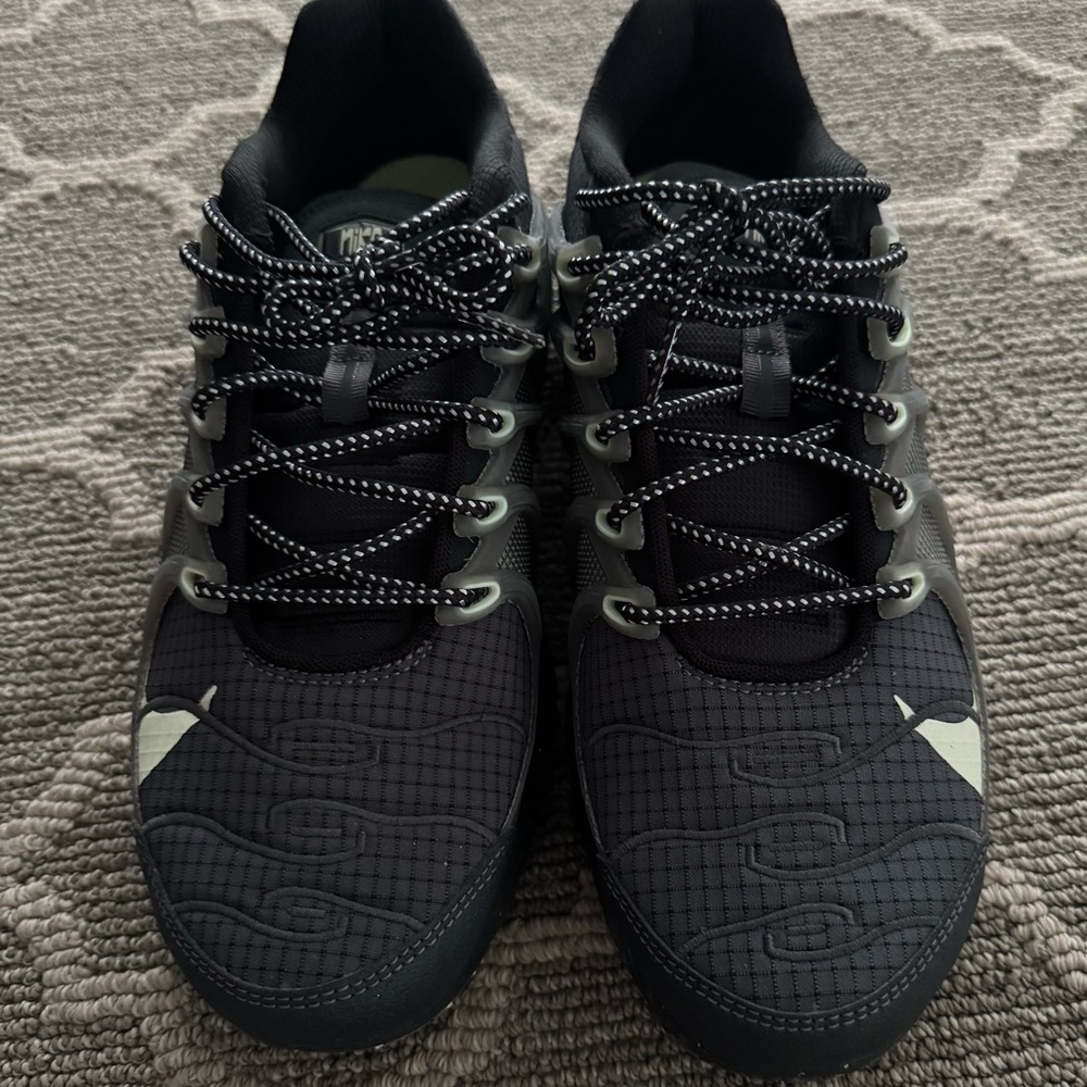 Nike Army Green Men’s Mesh Athletic Shoes